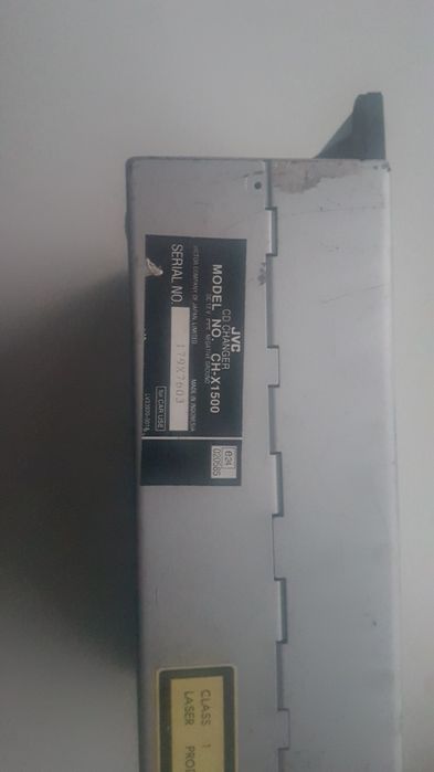Do kolekcji - zmieniarka JVC CH-X1500 - mp3 + przewod