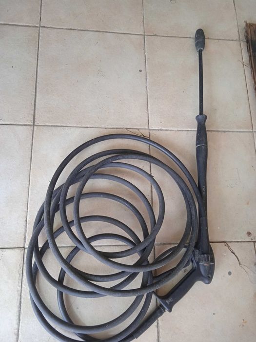 Vendo máquina de lavar á alta pressão Annovi Reverberi