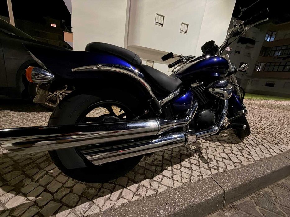 Venda de Mota Suzuki Intruder M800 (2005) Azul - Bom Estado e Muitos Extras