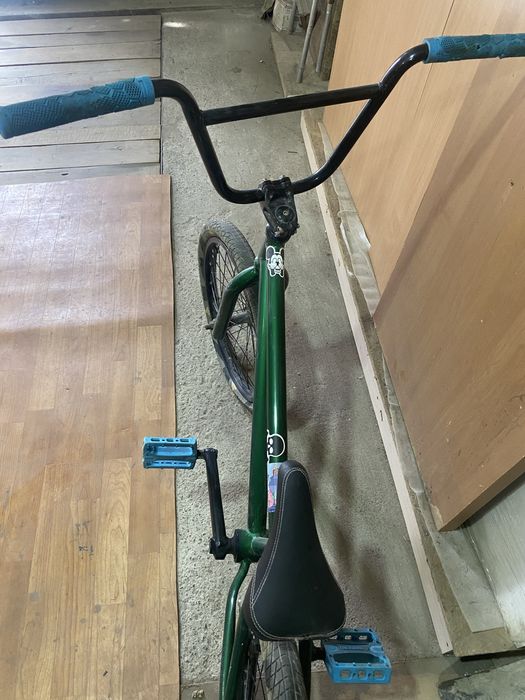 Продам BMX(комплит Stolen (столен) )