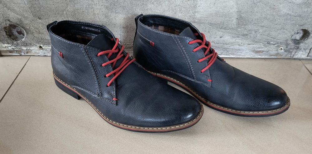 Buty botki trzewiki Vapiano skóra eko.