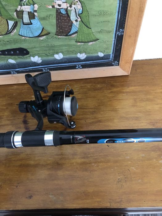 Cana de Pesca Completa com Apoio – Excelente Estado