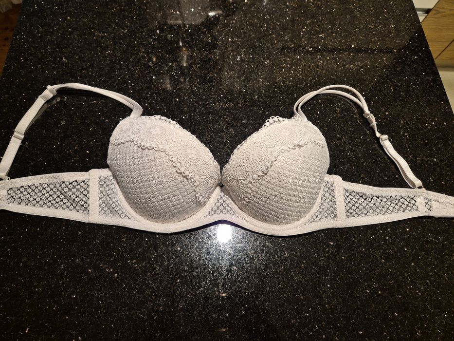 Biały biustonosz 75B stanik staniczek