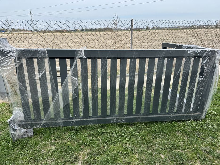 Zadaszenie ,daszek konstrukcja nad drzwi lub furtkę transpotr