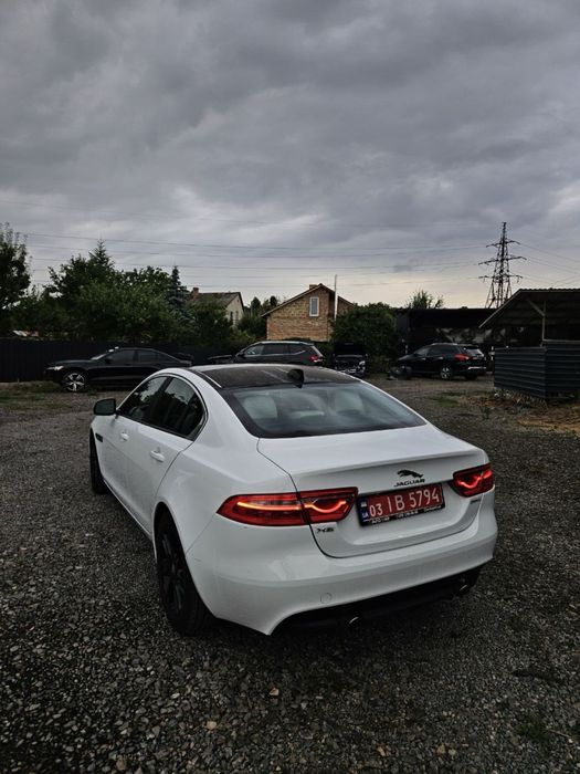 Продам Jaguar XE