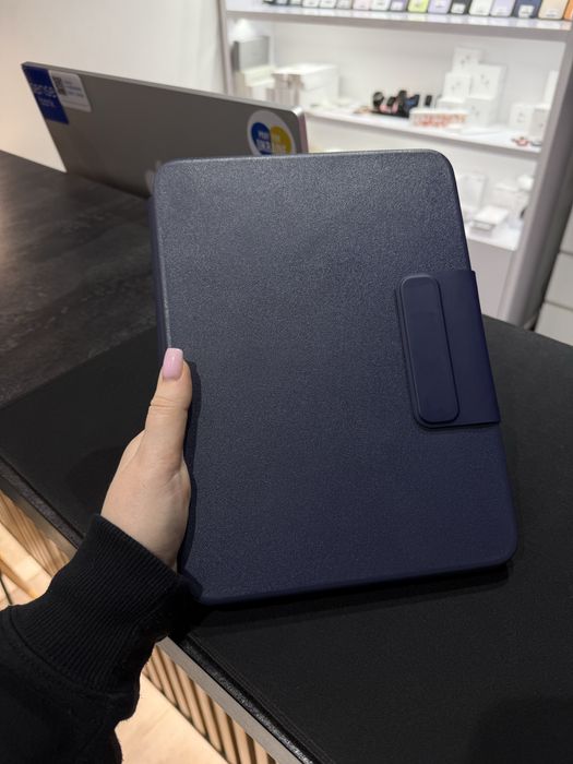 iPad 11 128Gb Silver Wifi MDM + чохол клавіатура