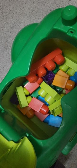 Машинка толокар крокодил Мегаблокс