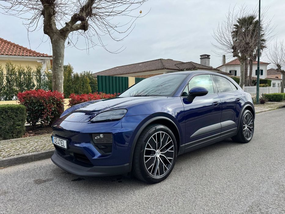 Porsche Macan Electric 4