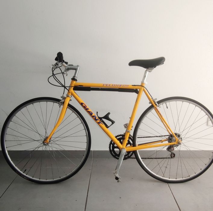 Bicicleta Giant Peloton 1000