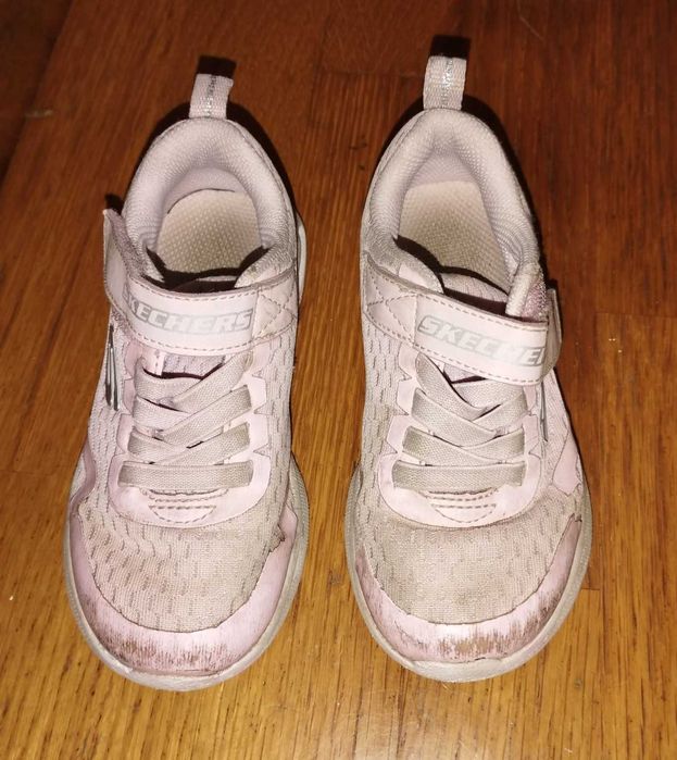 Used children's footwear, various sizes