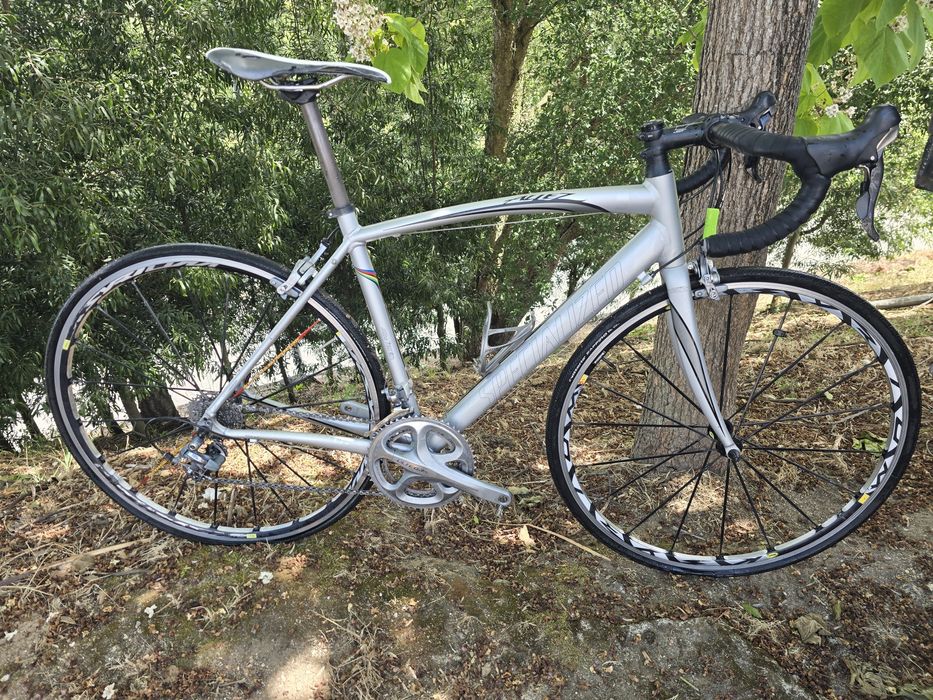 Specialized allez s com ultegra e ksyrium