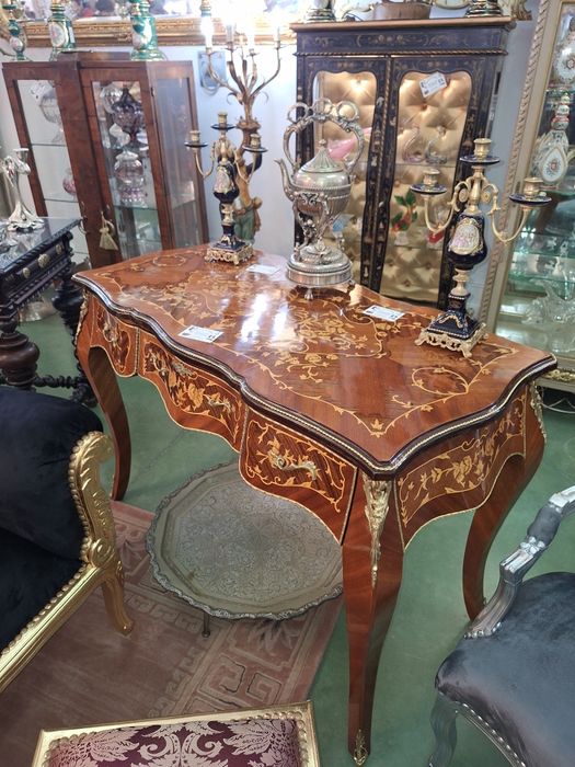 Secretárias (Bulle/Embutidos)