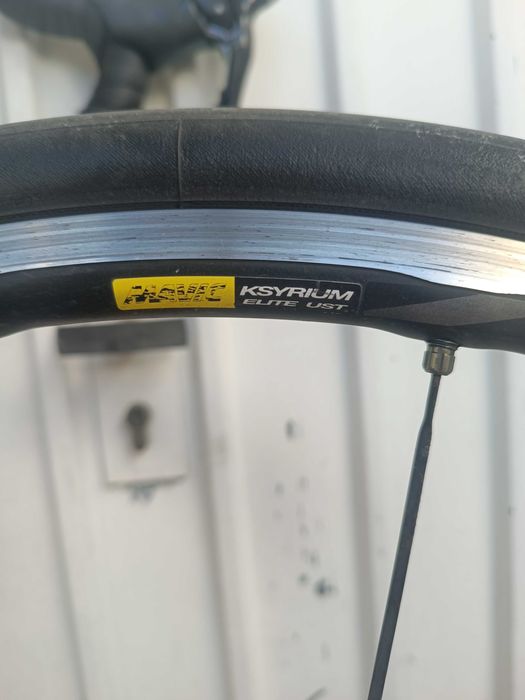 Bicicleta Estrada BTWIN MACH 720 AW