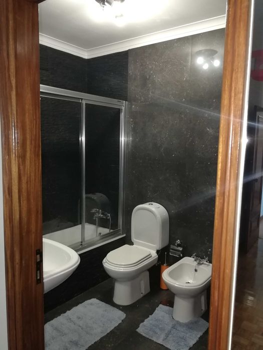 Quartos Perto do Polo Universitario e Hosp S. Joao com Autocarro na Porta 290€ ou 380€