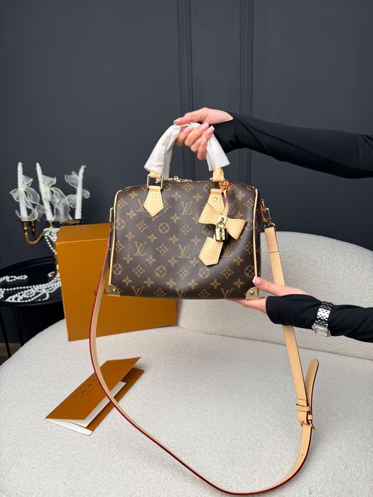 Сумка Louis Vuitton Speedy Bandouliete 25 Monogram Canvas