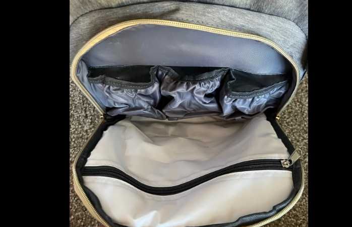 Mala de maternidade com fraldário e porta USB