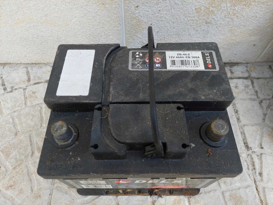 Bateria carro usada 12V 44Ah