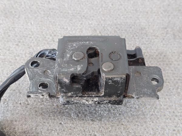 Fechadura / fecho da mala TOYOTA Prius Hatchback (_W2_)