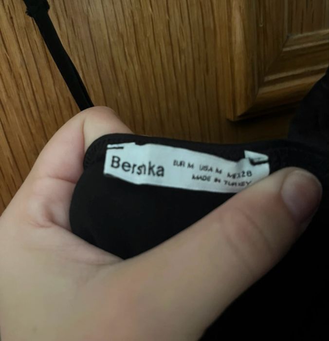 Vestido Preto de Cetim