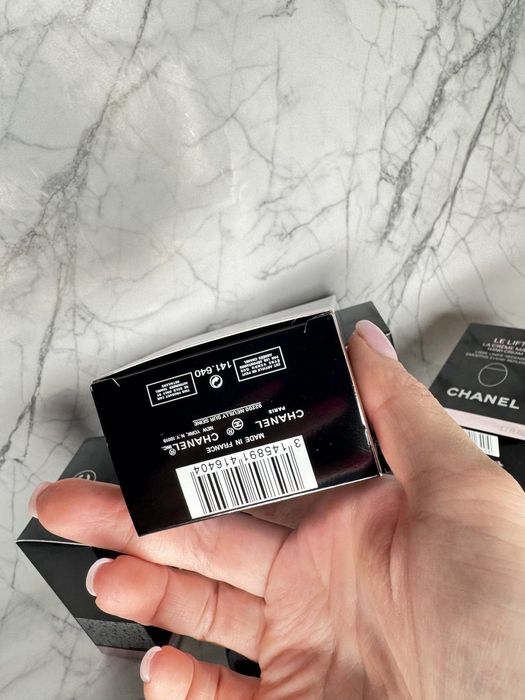 Крем для рук Chanel Le Lift