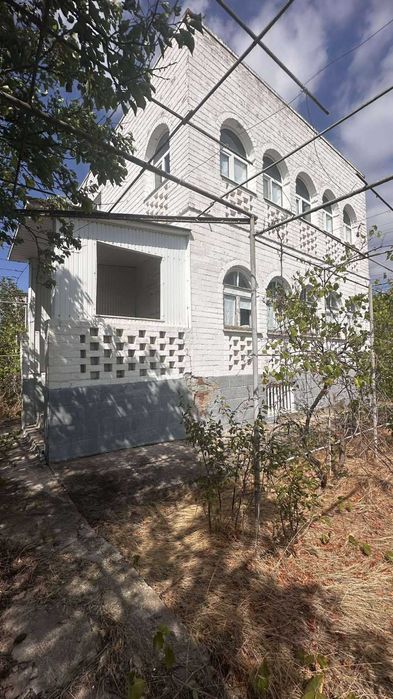 Добротная дача в Кошарах с видом на Тилигульский лиман