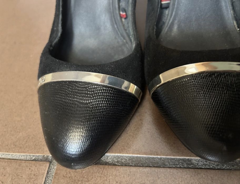 Sapatos Pretos Salto alto Tommy Hilfiger