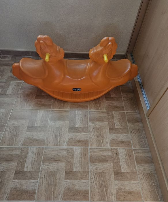 Cavalo de baloiço da chicco