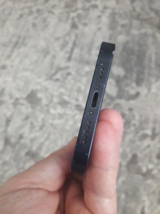 iPhone 12 iCloud на запчастини
