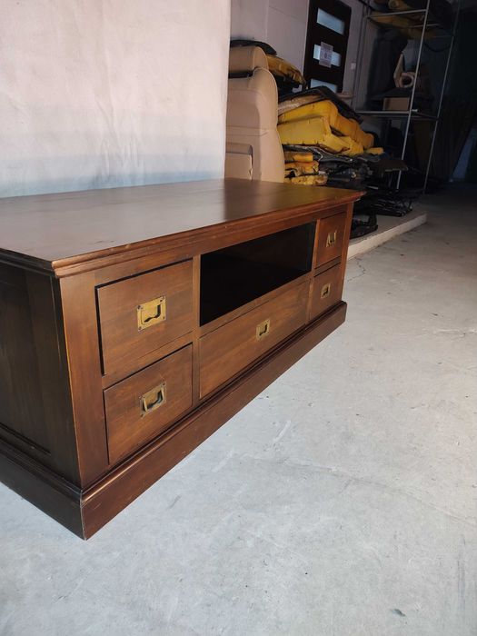 Komoda drewniana pod rtv