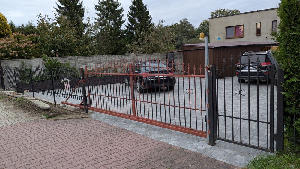Kuta brama przesuwna + furtka+ 4 przęsła