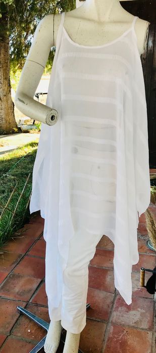 Túnica poncho assimétrica