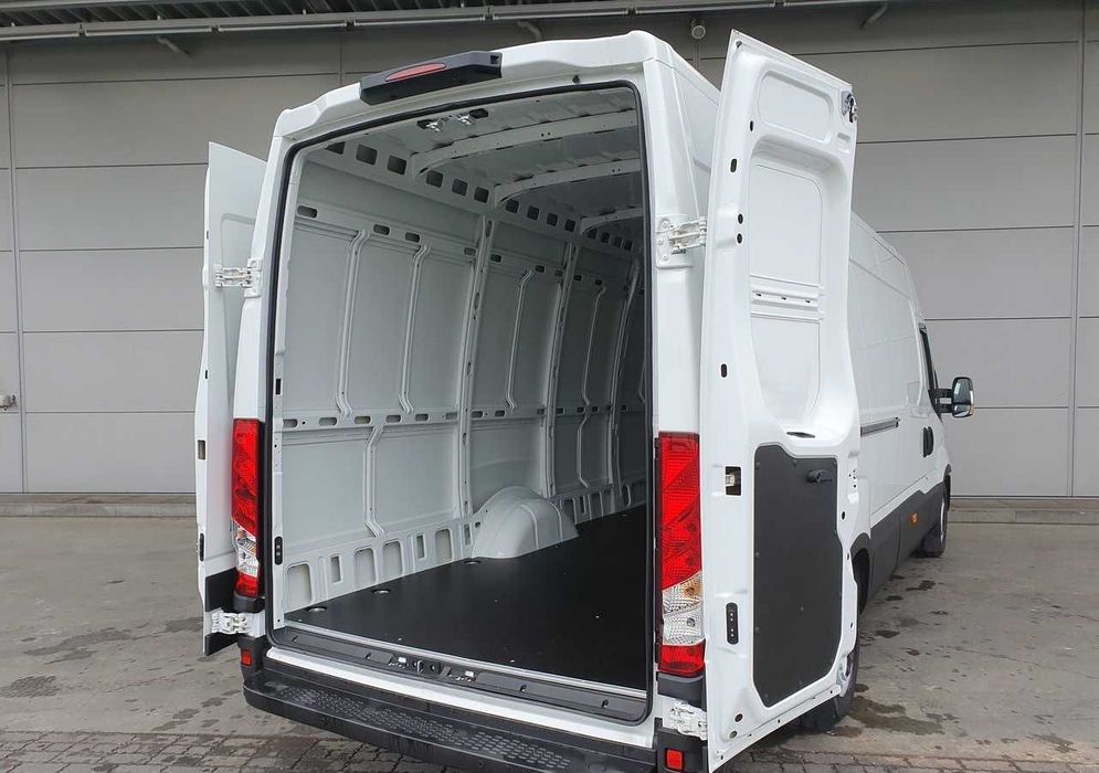 Mudanças e transportes.Entregas de IKEA com montagem.Mudanças LOW COST