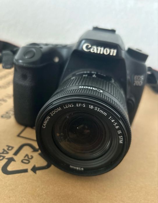 Canon EOS 70 D