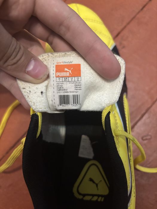Продам бутси пума 40р