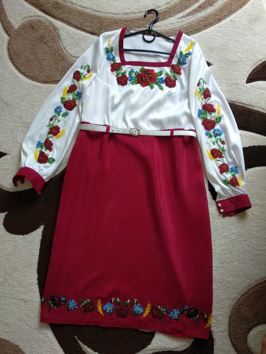 Вишиванка, вишите плаття, плаття з бісеру