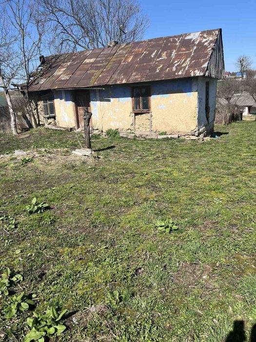 Продам  будинок  сарай  та город разом 24 сотки