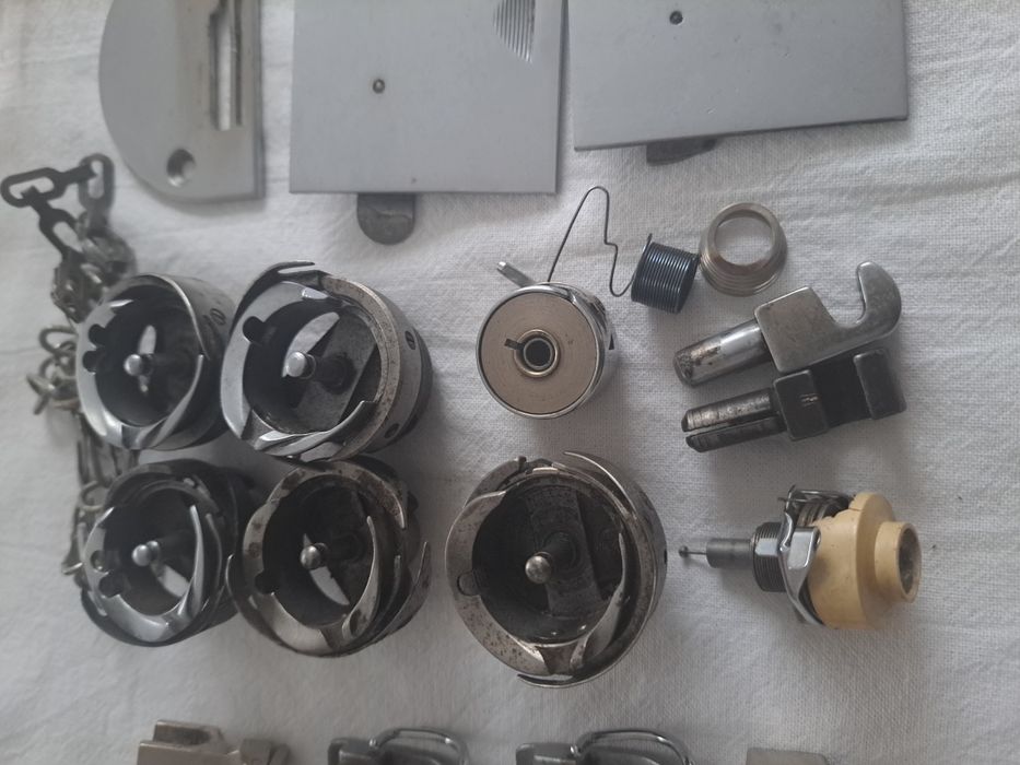 Maszyna do szycia Predom Łucznik 466