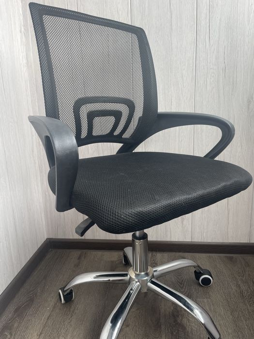 Крісло  офісне