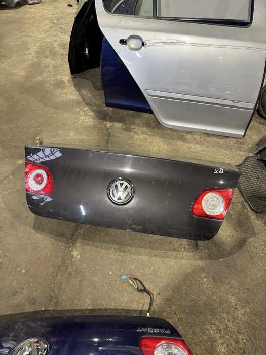 Кришка багажника Пассат Б6 седан крышка багажника Passat B6