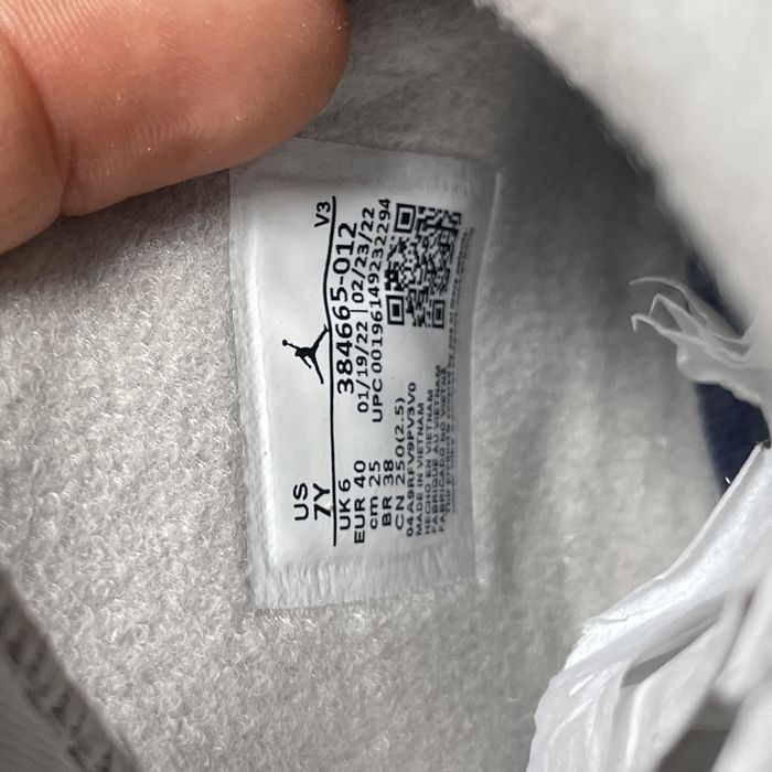 Air Jordan 6 Retro Georgetown University