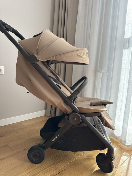 Продаю коляску  anex Air-Q