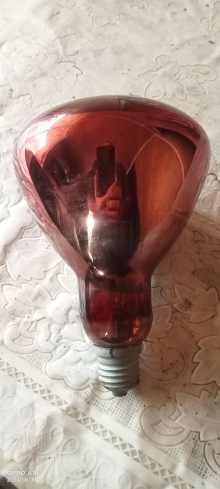 Лампа красная инкубаторная