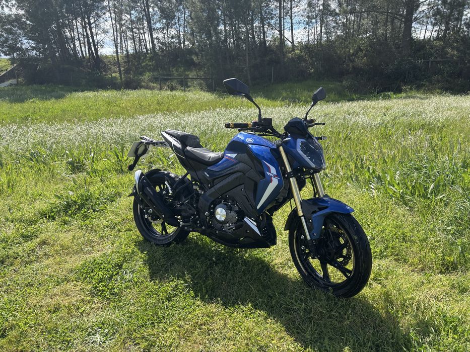 Keeway RKF125 Impecável