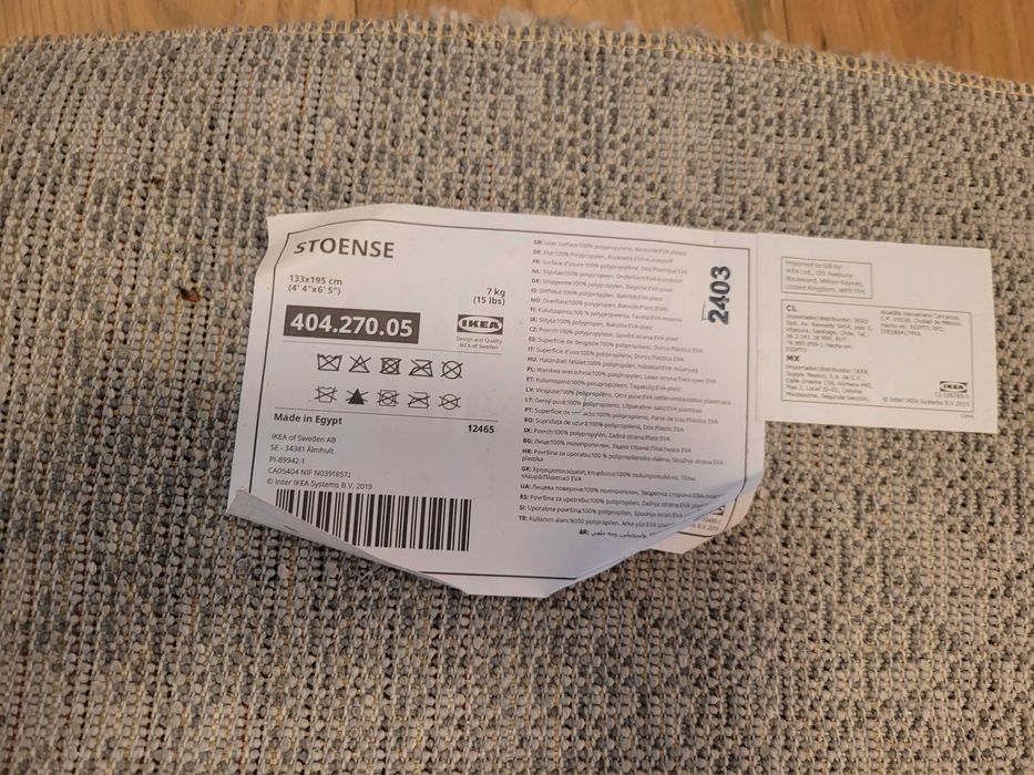 Jasny dywan Ikea