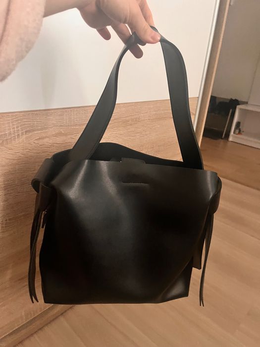 Torebka czarna z eko skóry stan super