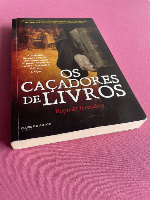 Livro os Caçadores de Livros de Raphael Jerusalmy