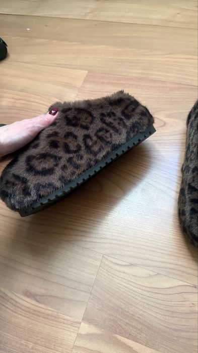 Меховие тапки тапочки зима