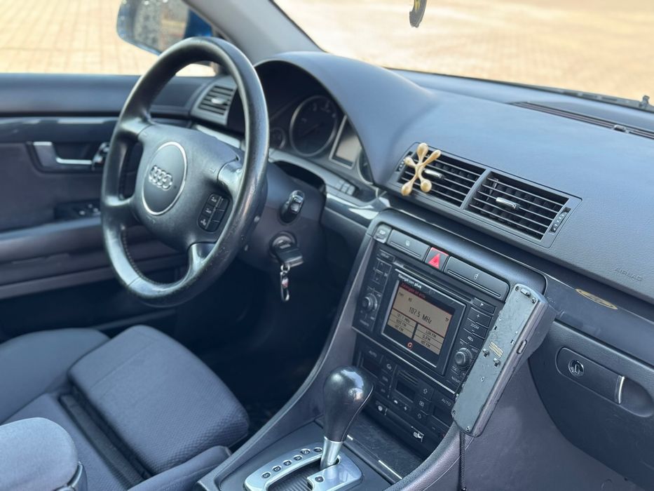 Audi a4 b6 (обмін або продаж)