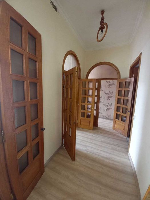 Продам квартиру з каміном вул Басейна 15 Центр Бесарабка Хрещатик