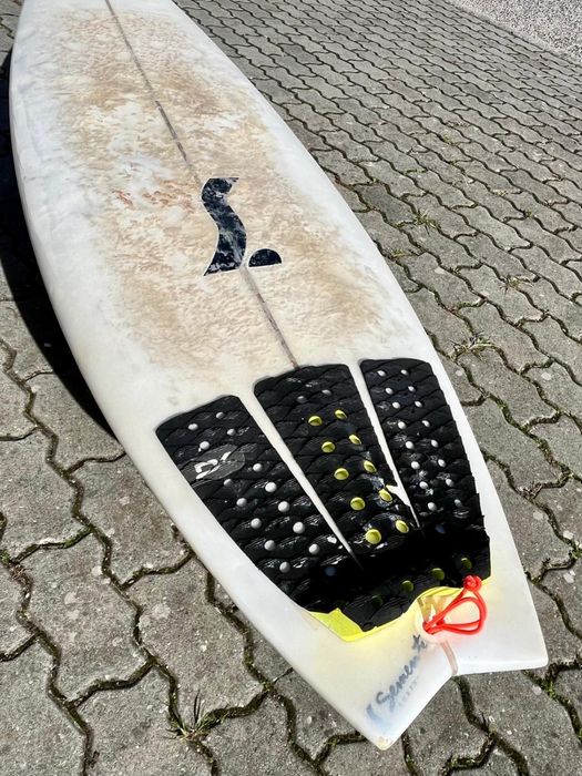 Semente Prancha surf 5’8 muito bom estado